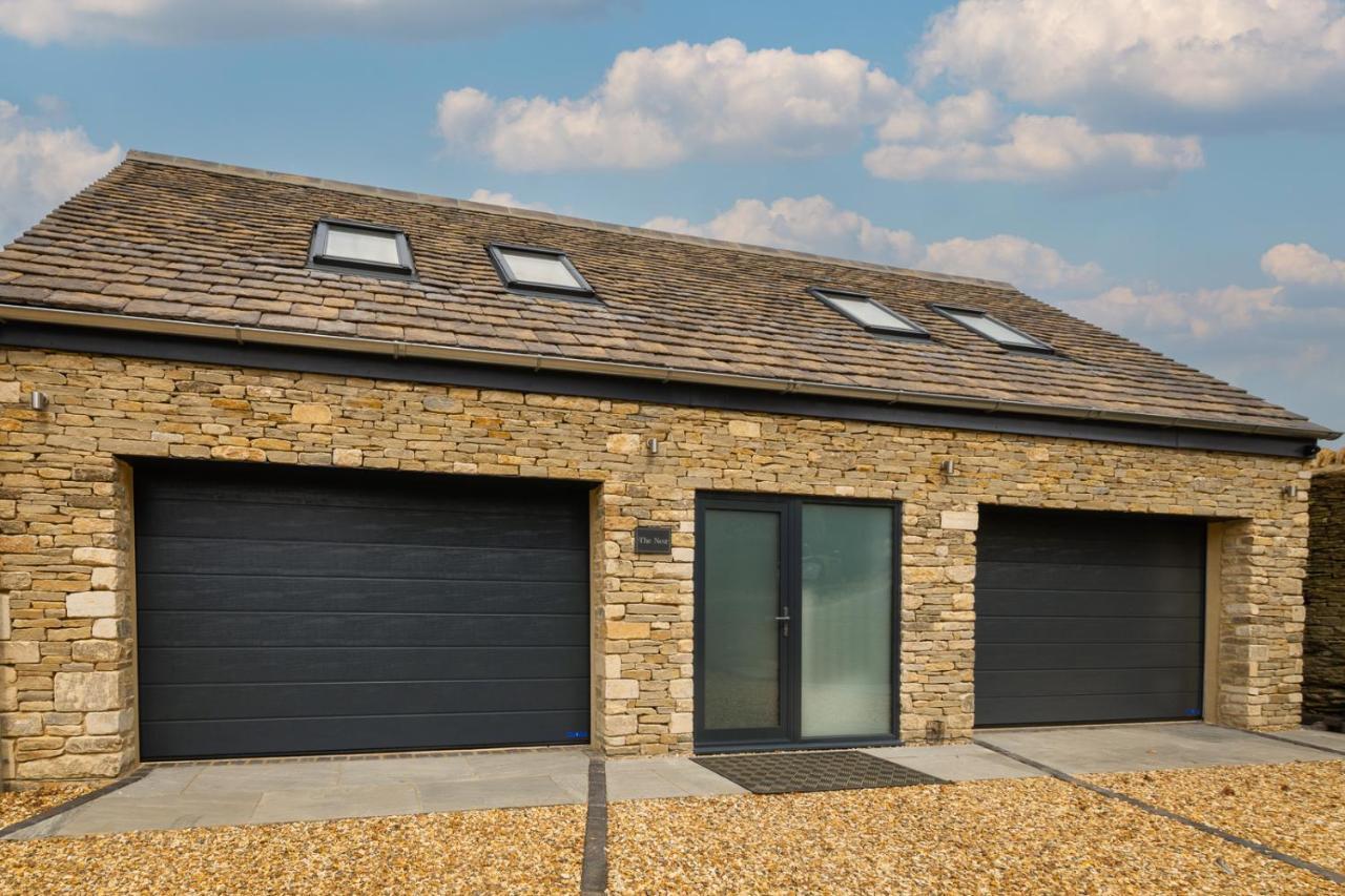 Stylish One Bedroom Cotswold Coach House Tetbury Kültér fotó