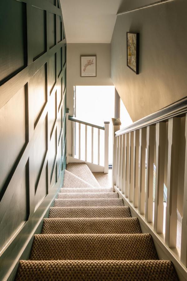 Stylish One Bedroom Cotswold Coach House Tetbury Kültér fotó